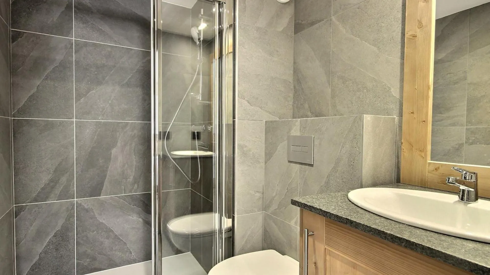 Spacieux Appartement Neuf Pour 12 Avec Vues Et Balcons - Fr-1-455-251 La Plagne-Tarentaise